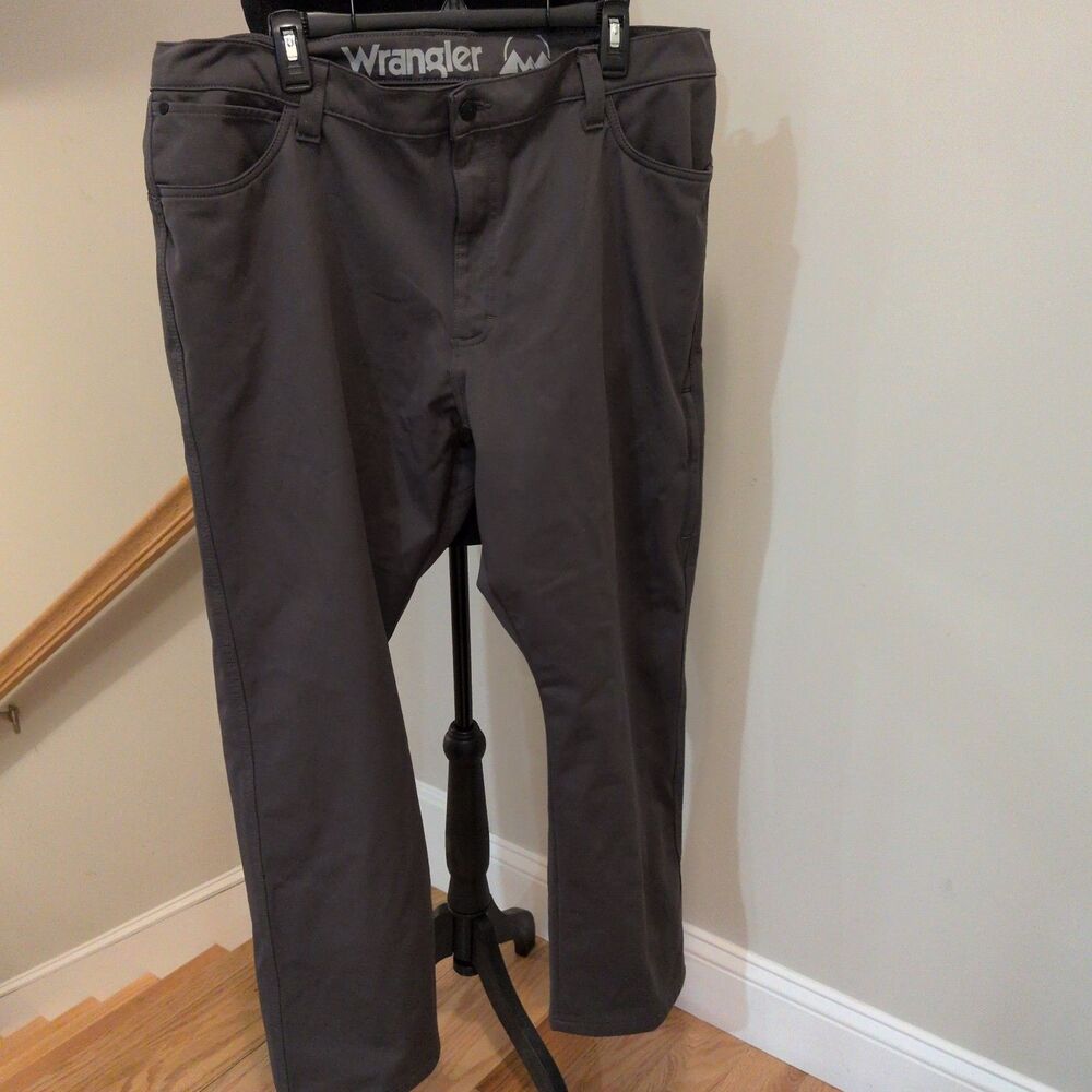 Wrangler Mens Lined Pants 42x30 Charcoal Gray Warming Straight Fit NW675PT